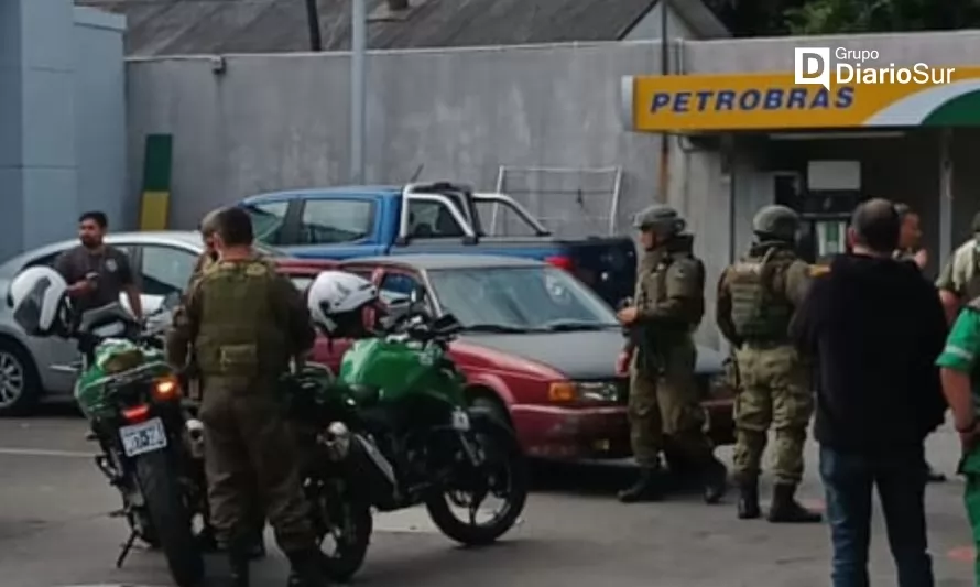 Persecución policial en avenida Picarte concluye con dos detenidos