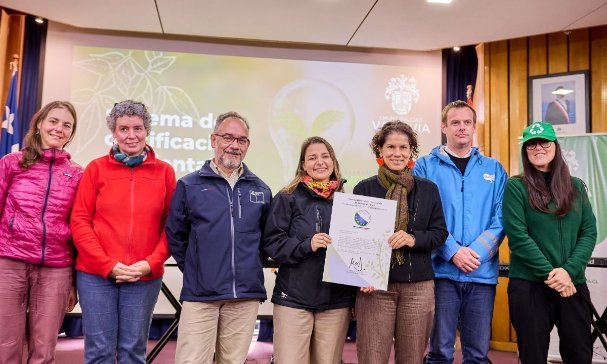 Valdivia recibe Certificación Ambiental Municipal